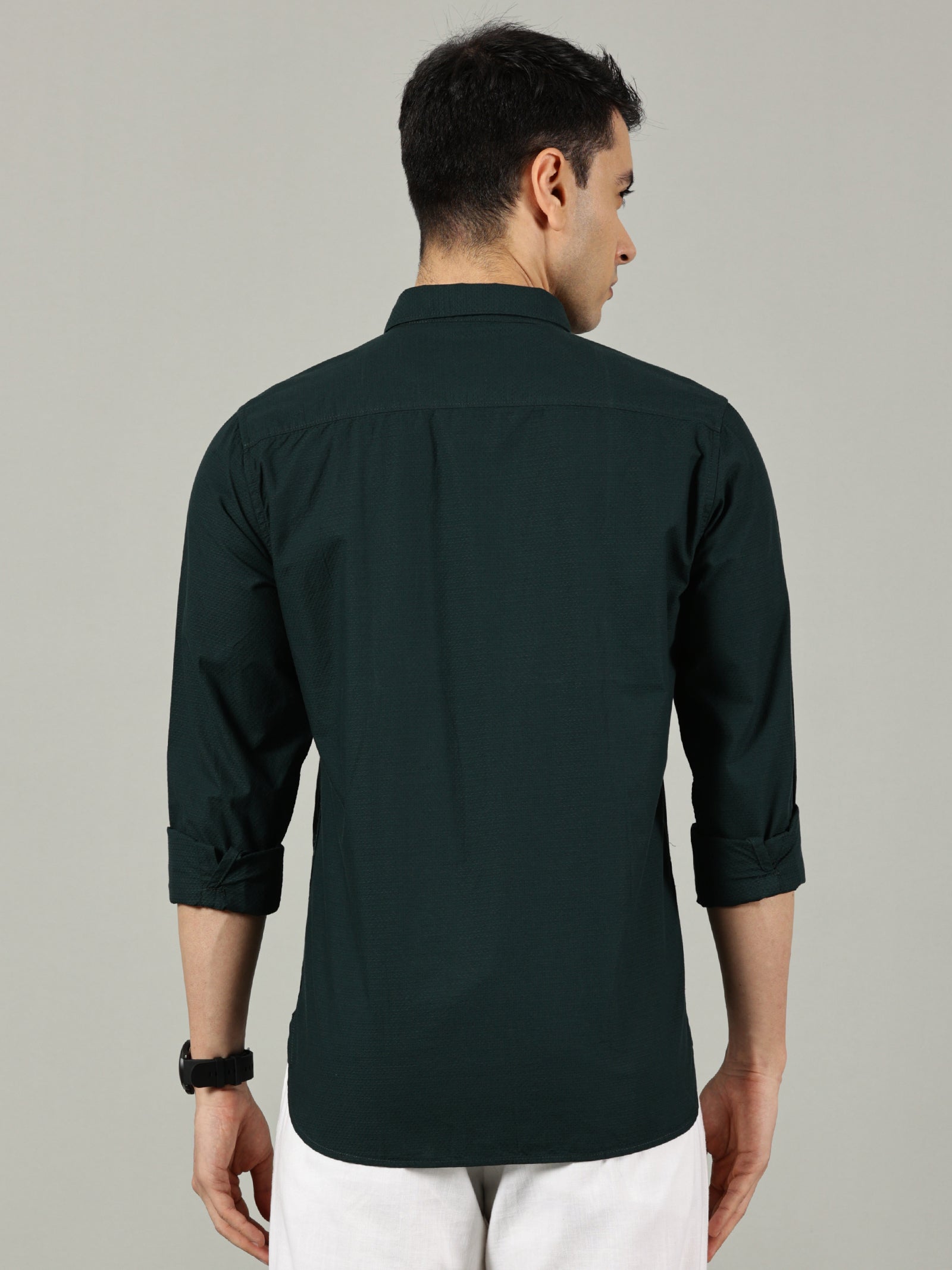 Dark Green Solid Slim Fit Casual Shirt for Men