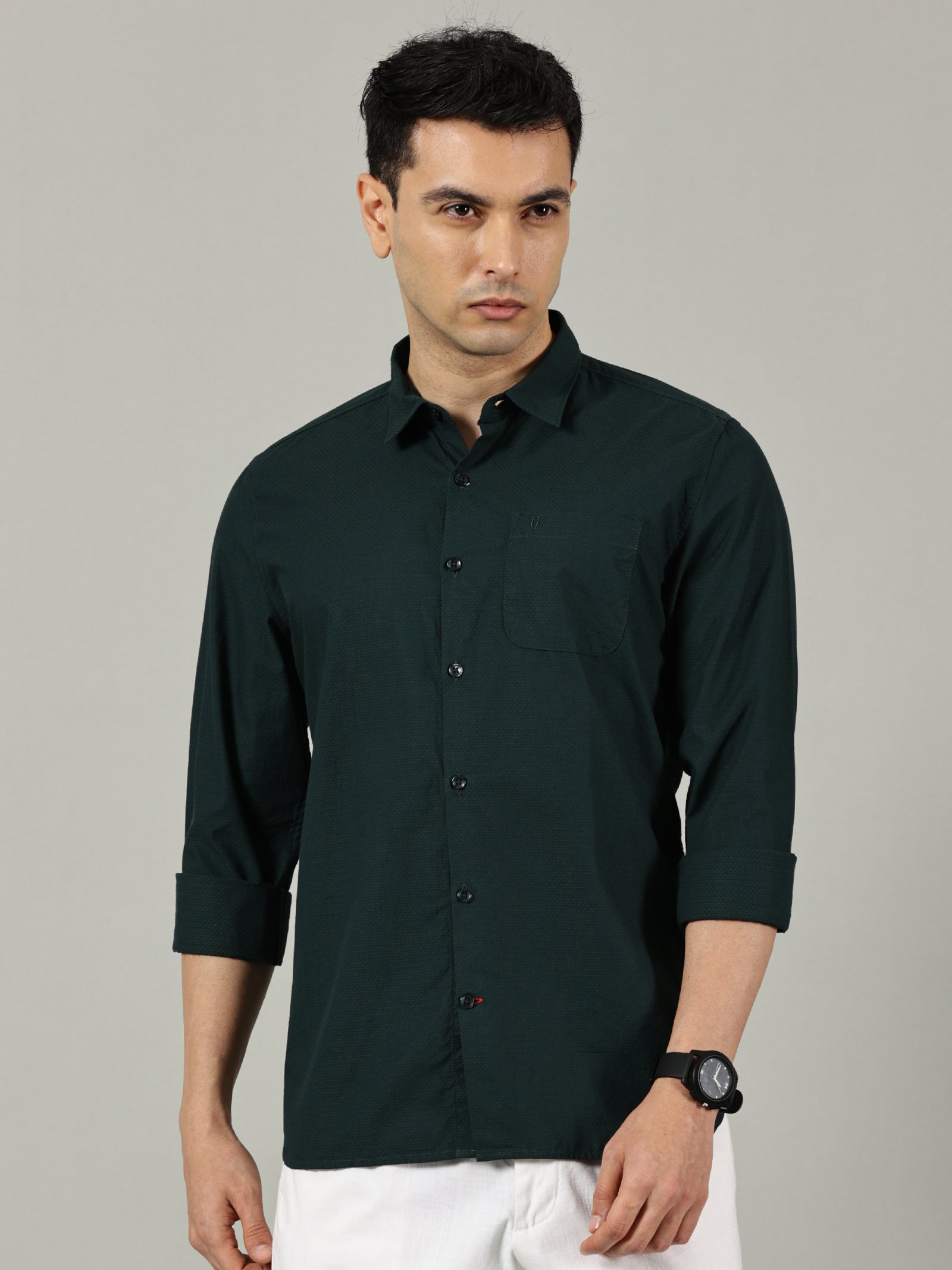 Dark Green Solid Slim Fit Casual Shirt for Men
