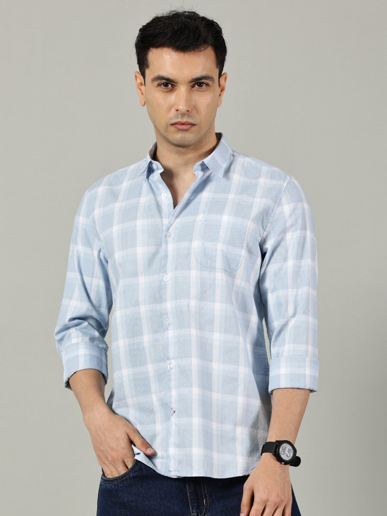 White Solid Slim Fit Cotton Shirt for Men