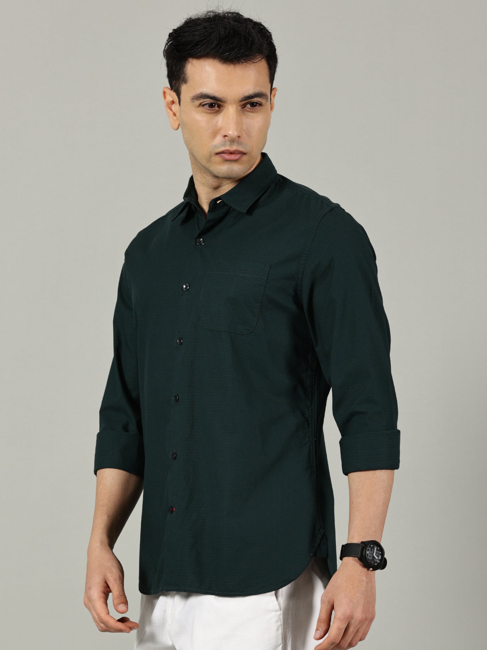 Dark Green Solid Slim Fit Casual Shirt for Men