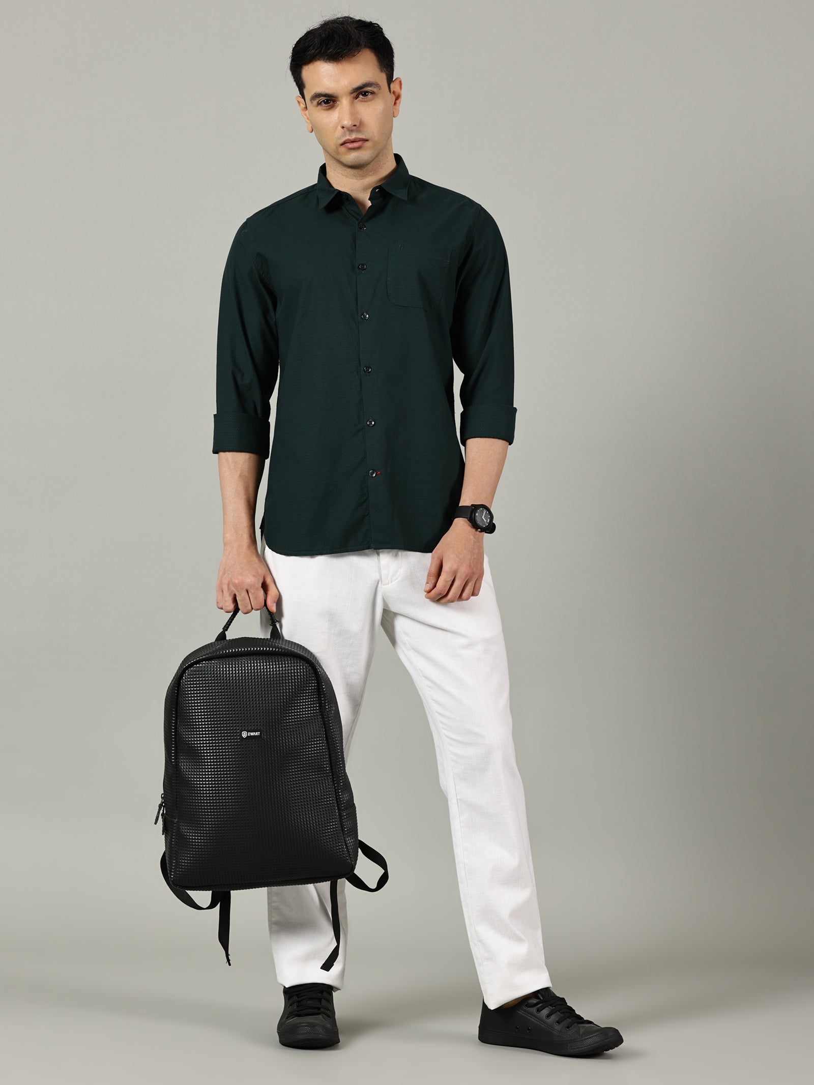 Dark Green Solid Slim Fit Casual Shirt for Men