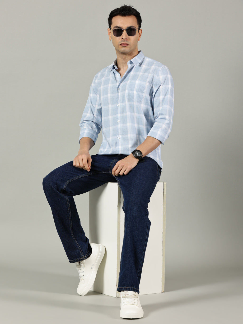 White Solid Slim Fit Cotton Shirt for Men