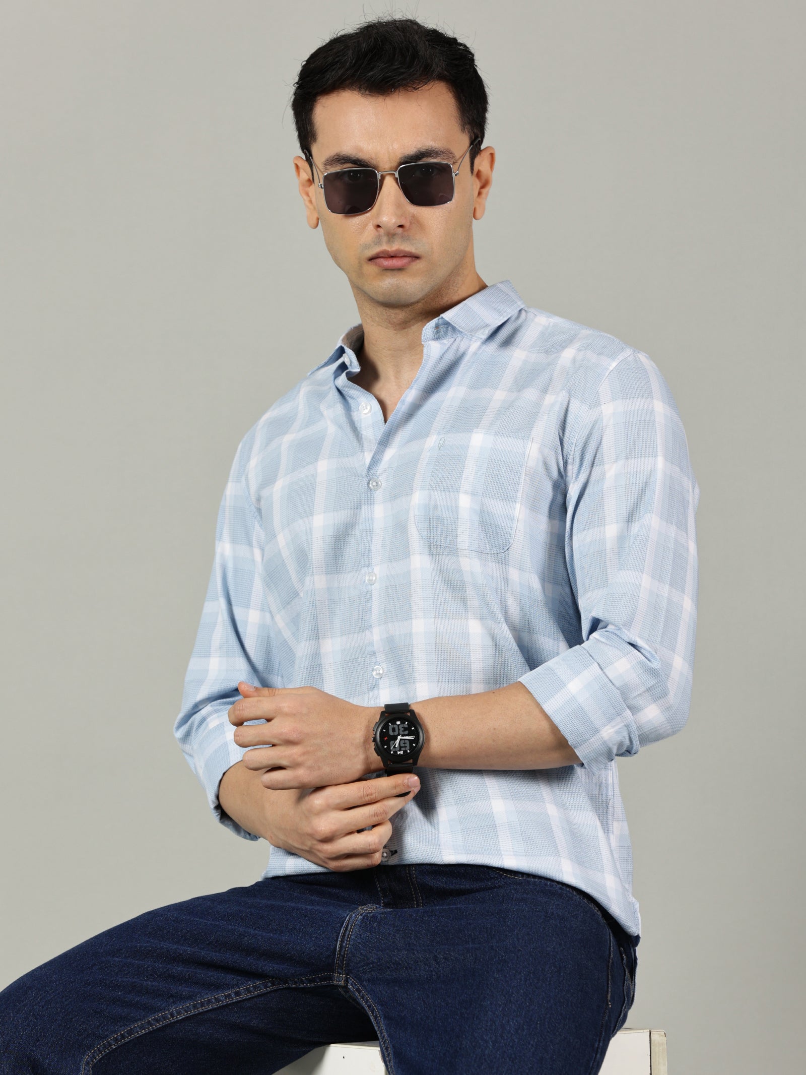 White Solid Slim Fit Cotton Shirt for Men